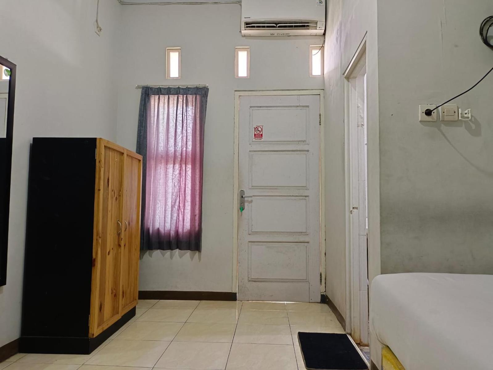 Oemah Jawa Guesthouse Jembel Kültér fotó