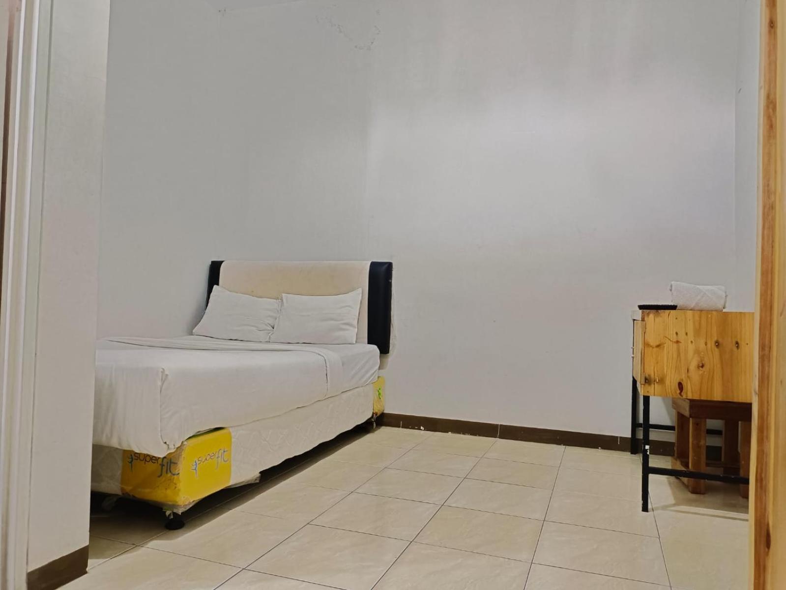 Oemah Jawa Guesthouse Jembel Kültér fotó